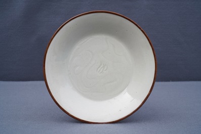 Une coupe de type dingyao &agrave; d&eacute;cor de canards, Chine, prob. Song